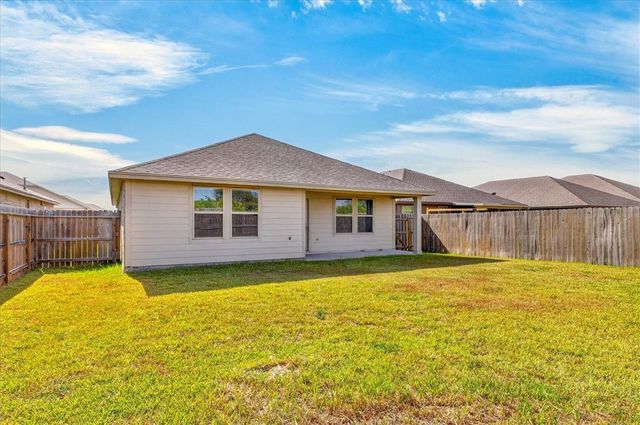 8133 Cattlemen Dr, Corpus Christi, TX 78414