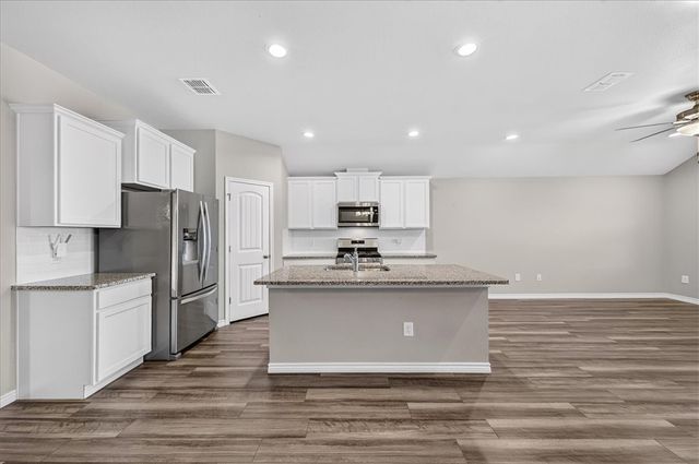 8133 Cattlemen Dr, Corpus Christi, TX 78414