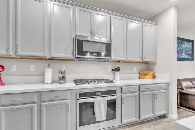 2692 Bathford St, Sacramento, CA 95833