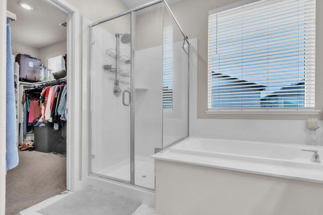 2692 Bathford St, Sacramento, CA 95833