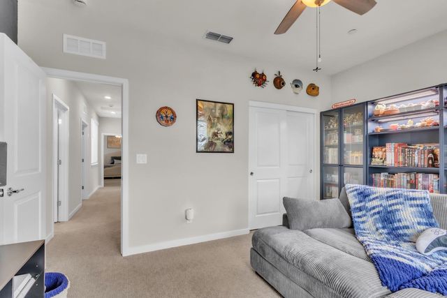 2692 Bathford St, Sacramento, CA 95833