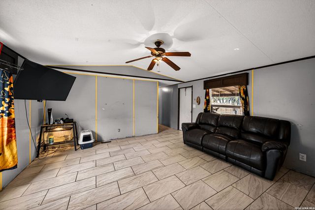 4434 Tiera, Von Ormy, TX 78073