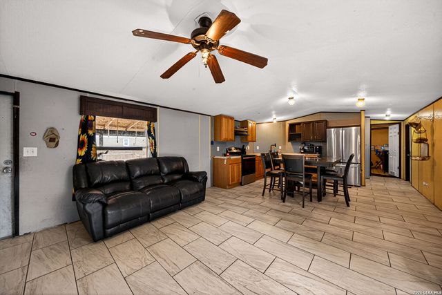 4434 Tiera, Von Ormy, TX 78073