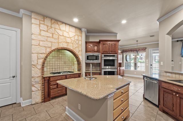 6 Kilchurn, Garland, TX 75044