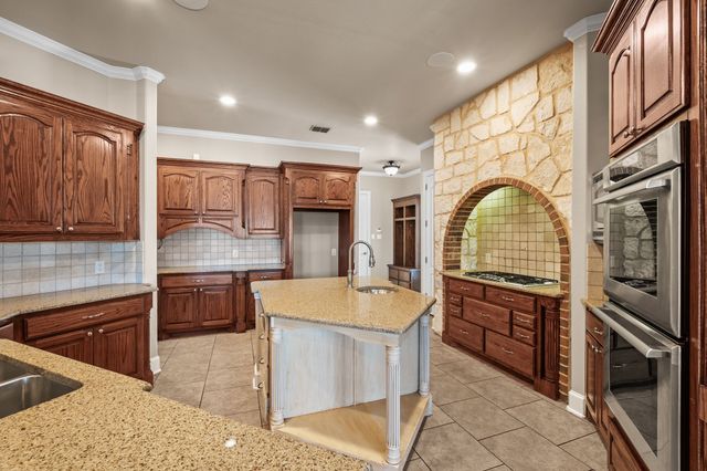 6 Kilchurn, Garland, TX 75044
