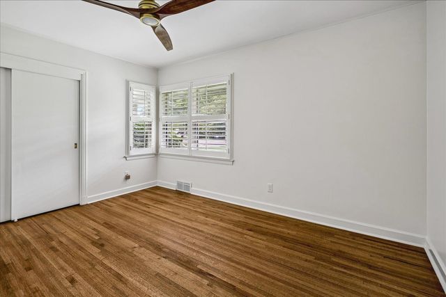 73 S MENDENHALL RD, Memphis, TN 38117