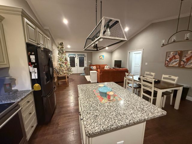 3696 Barbourville Road, London, KY 40744