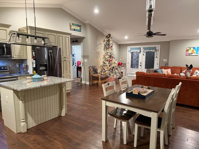 3696 Barbourville Road, London, KY 40744