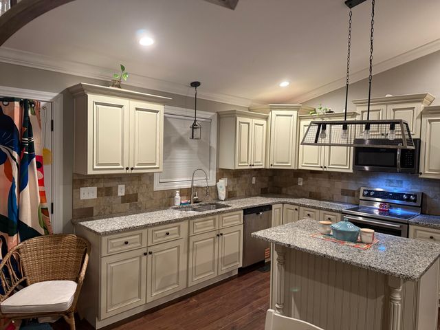 3696 Barbourville Road, London, KY 40744