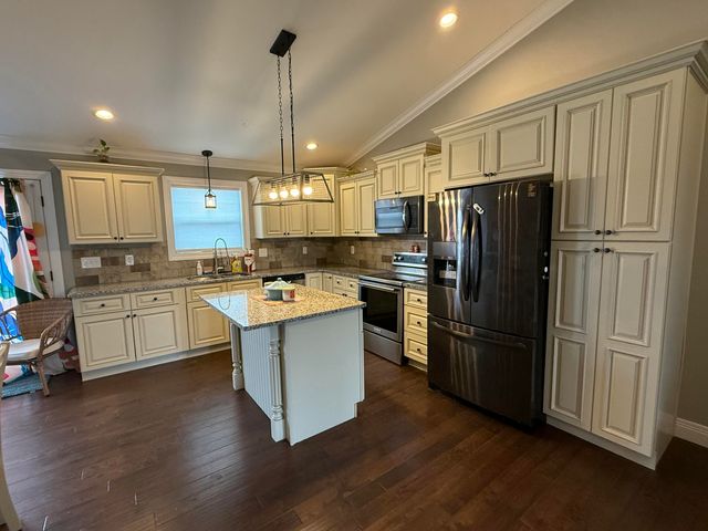 3696 Barbourville Road, London, KY 40744