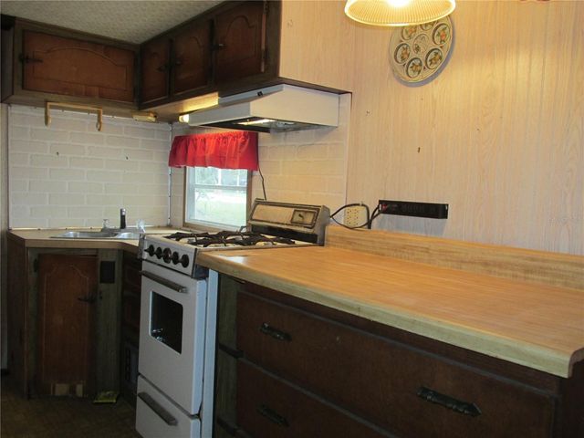 13 SADDLEBAG TRAIL S, Lake Wales, FL 33898