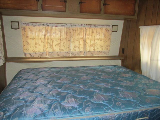 13 SADDLEBAG TRAIL S, Lake Wales, FL 33898