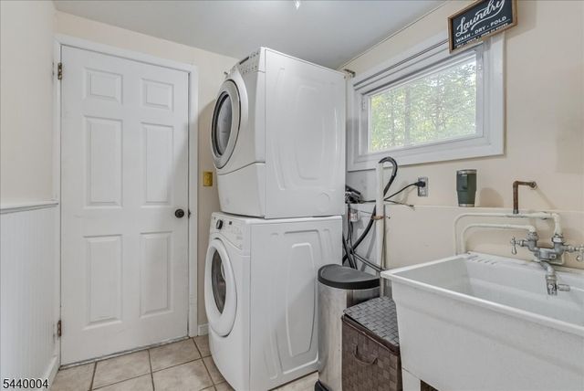 9 Linden Ln, Wayne Twp., NJ 07470