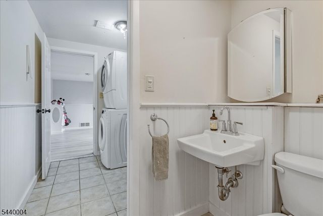 9 Linden Ln, Wayne Twp., NJ 07470