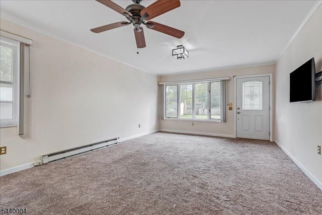 9 Linden Ln, Wayne Twp., NJ 07470