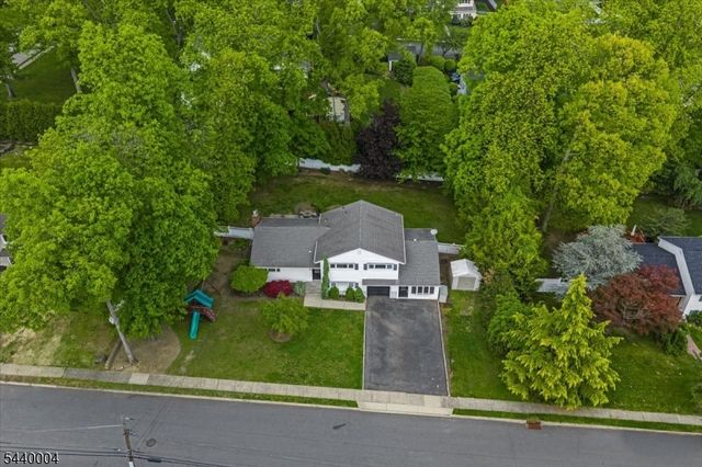 9 Linden Ln, Wayne Twp., NJ 07470