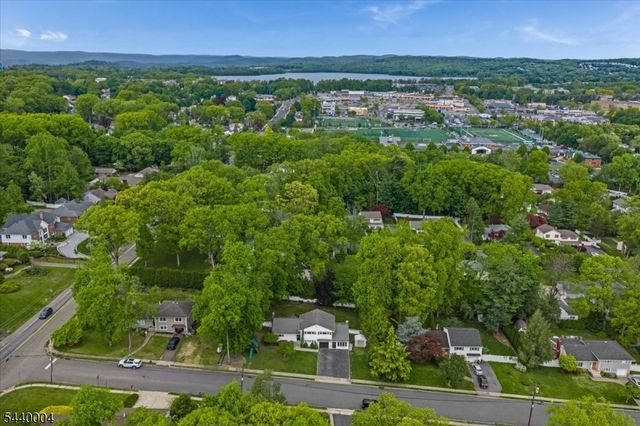9 Linden Ln, Wayne Twp., NJ 07470