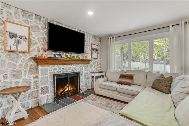 9 Linden Ln, Wayne Twp., NJ 07470