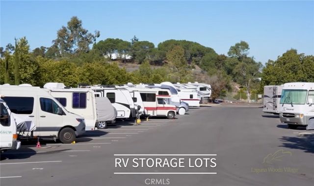 2393 W Via Mariposa 2B, Laguna Woods, CA 92637