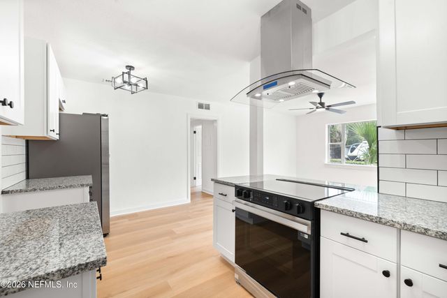 8845 ATTER Lane, Jacksonville, FL 32216