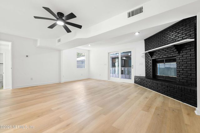 8845 ATTER Lane, Jacksonville, FL 32216