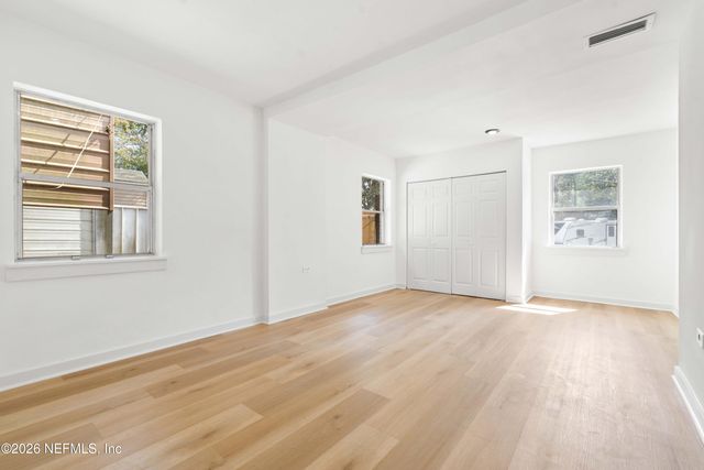 8845 ATTER Lane, Jacksonville, FL 32216