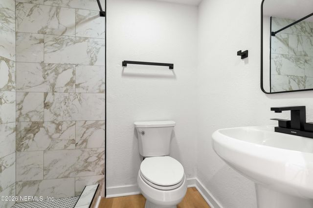 8845 ATTER Lane, Jacksonville, FL 32216