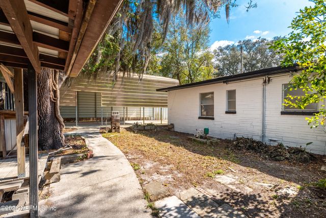 8845 ATTER Lane, Jacksonville, FL 32216