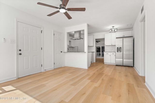 8845 ATTER Lane, Jacksonville, FL 32216