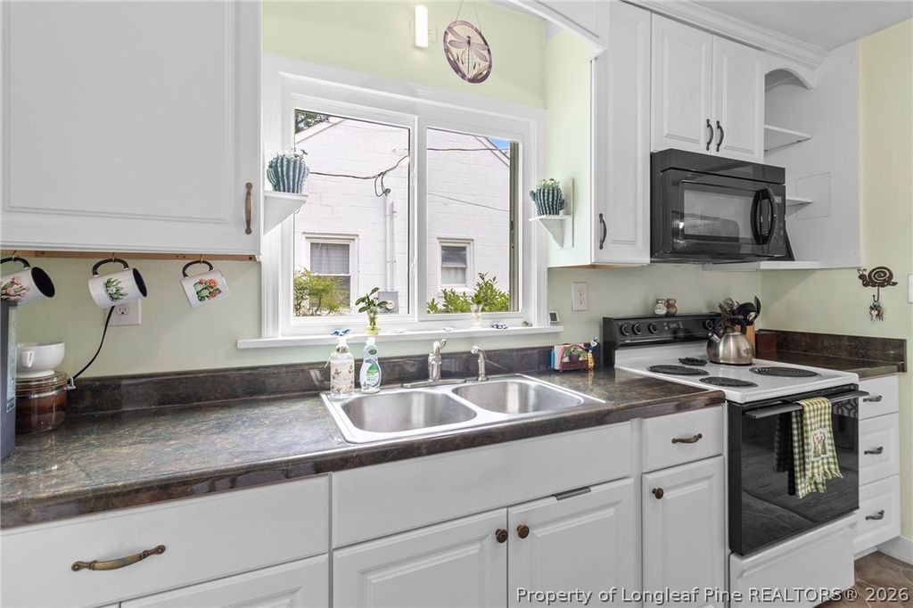 1402 Summitt Avenue, Fayetteville, NC 28305 — photo 13