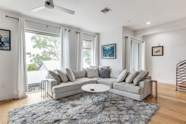 2222 Moser Avenue 110, Dallas, TX 75206