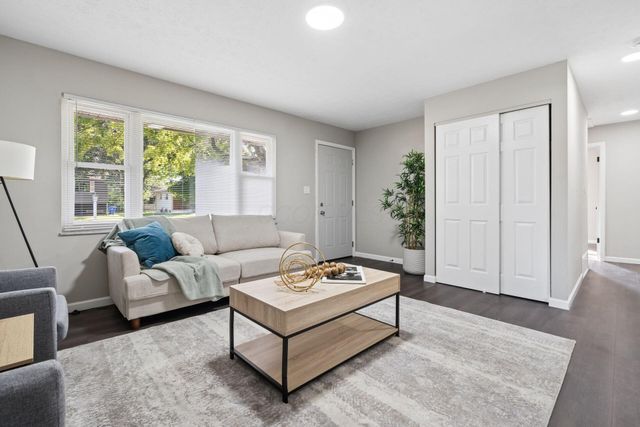 5048 Gunston Drive, Columbus, OH 43232