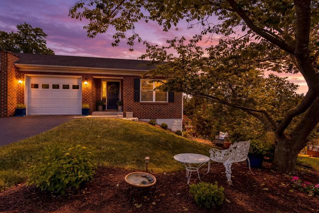 4003 PIRKEY LN, Rockingham, VA 22801