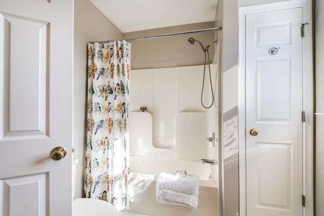 4003 PIRKEY LN, Rockingham, VA 22801