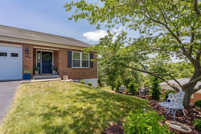 4003 PIRKEY LN, Rockingham, VA 22801