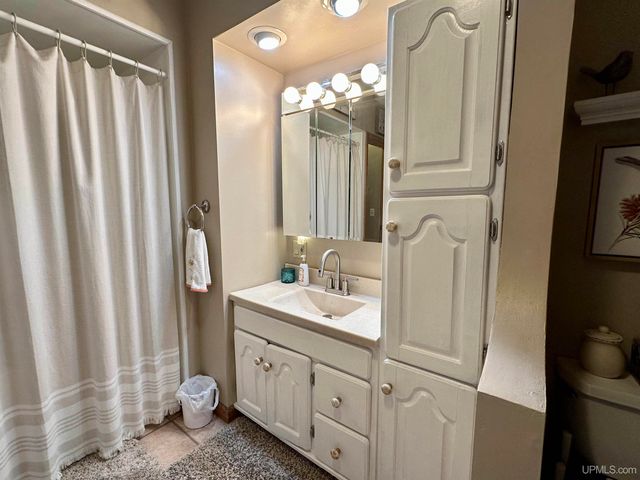 526 E Bundy Street, Ironwood, MI 49938