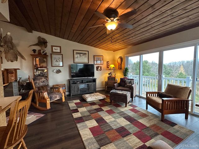 526 E Bundy Street, Ironwood, MI 49938