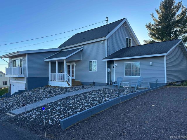 526 E Bundy Street, Ironwood, MI 49938