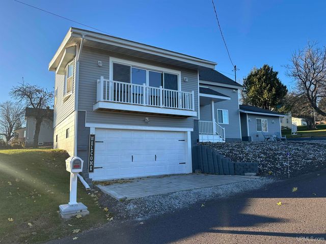 526 E Bundy Street, Ironwood, MI 49938