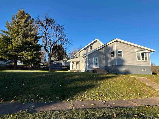 526 E Bundy Street, Ironwood, MI 49938