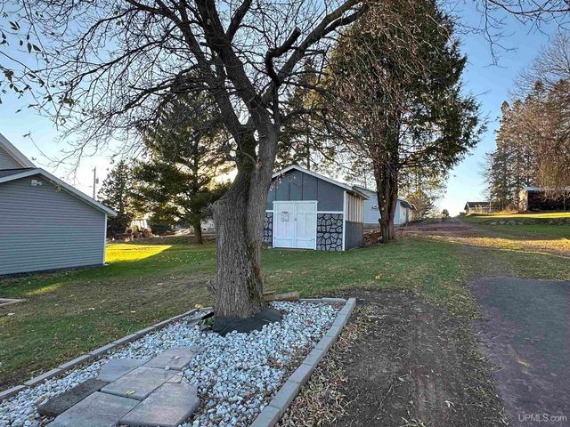 526 E Bundy Street, Ironwood, MI 49938