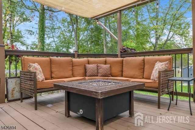 233 MAPLE Avenue, Dunellen, NJ 08812