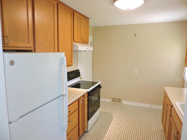 127 N Pleasant AVENUE, Jefferson, WI 53549