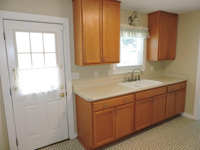 127 N Pleasant AVENUE, Jefferson, WI 53549