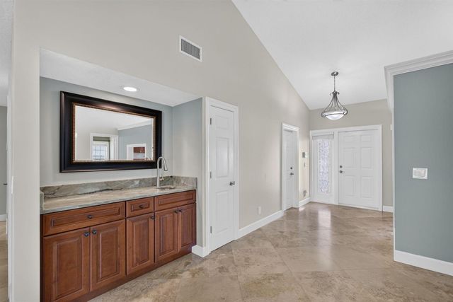 114 Palomino Drive, Jupiter, FL 33458