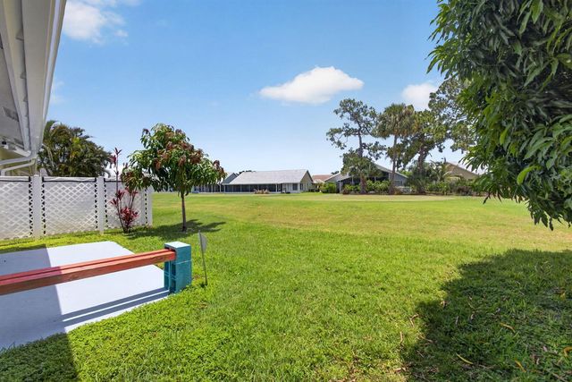 114 Palomino Drive, Jupiter, FL 33458