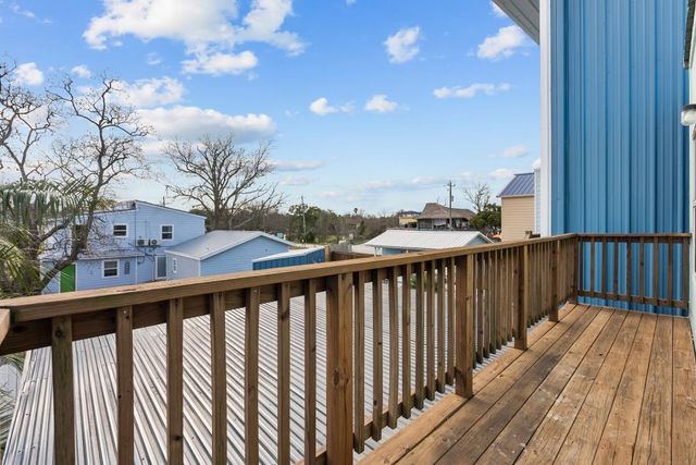 4514 Boulevard Street, Bacliff, TX 77518