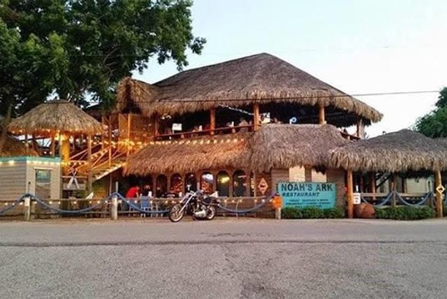 4514 Boulevard Street, Bacliff, TX 77518