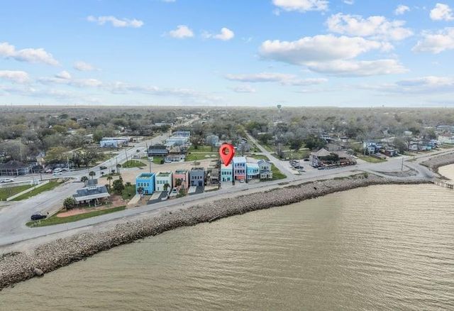 4514 Boulevard Street, Bacliff, TX 77518