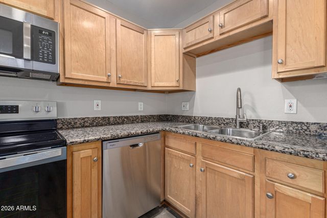 12440 N 20TH Street 202, Phoenix, AZ 85022